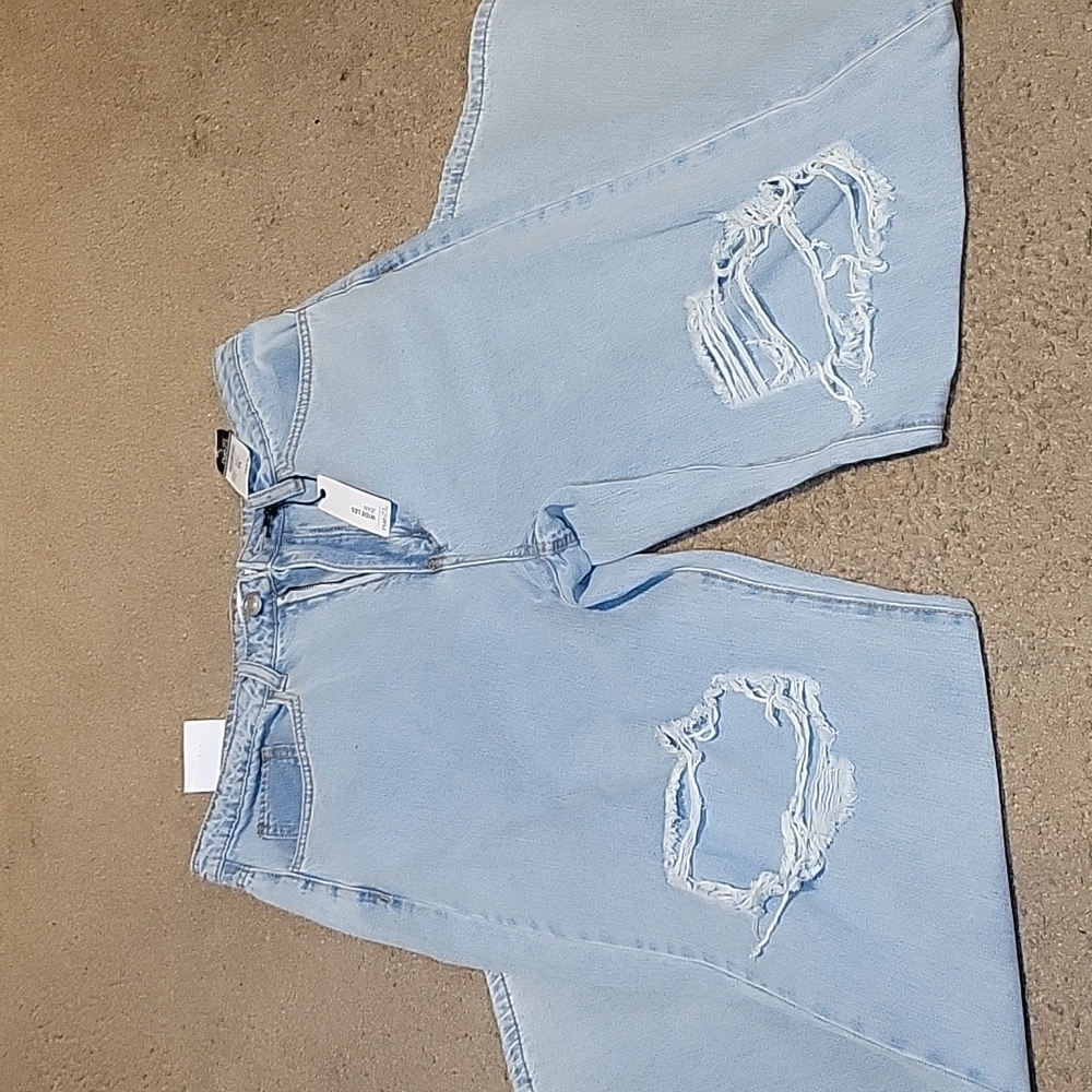 Wide Leg Mom Jeans
